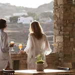 Отель Mr And Mrs White Mykonos 4*