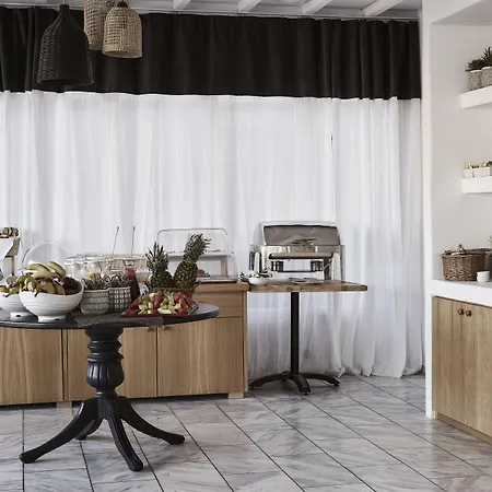 Mr & Mrs White Mykonos Otel