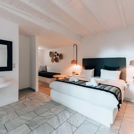 Mr & Mrs White Mykonos 4*