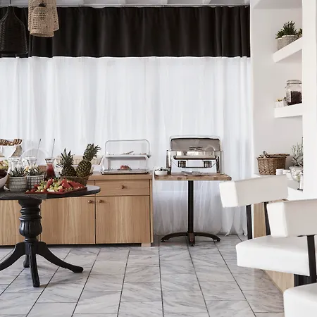 Mr & Mrs White Mykonos