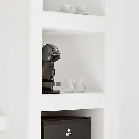 Mr & Mrs White Mykonos