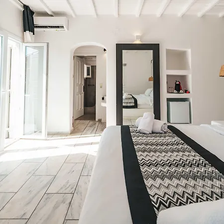 Mr & Mrs White Mykonos 4*