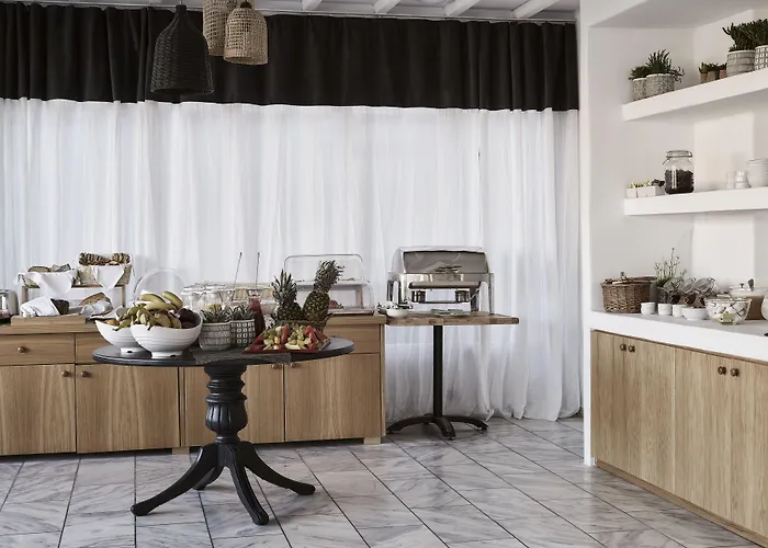 Mr And Mrs White Mykonos Otel