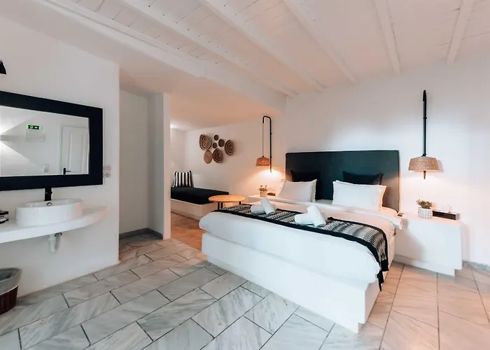 Mr And Mrs White Mykonos 4*