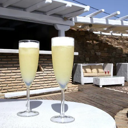 Mr And Mrs White Mykonos 4*